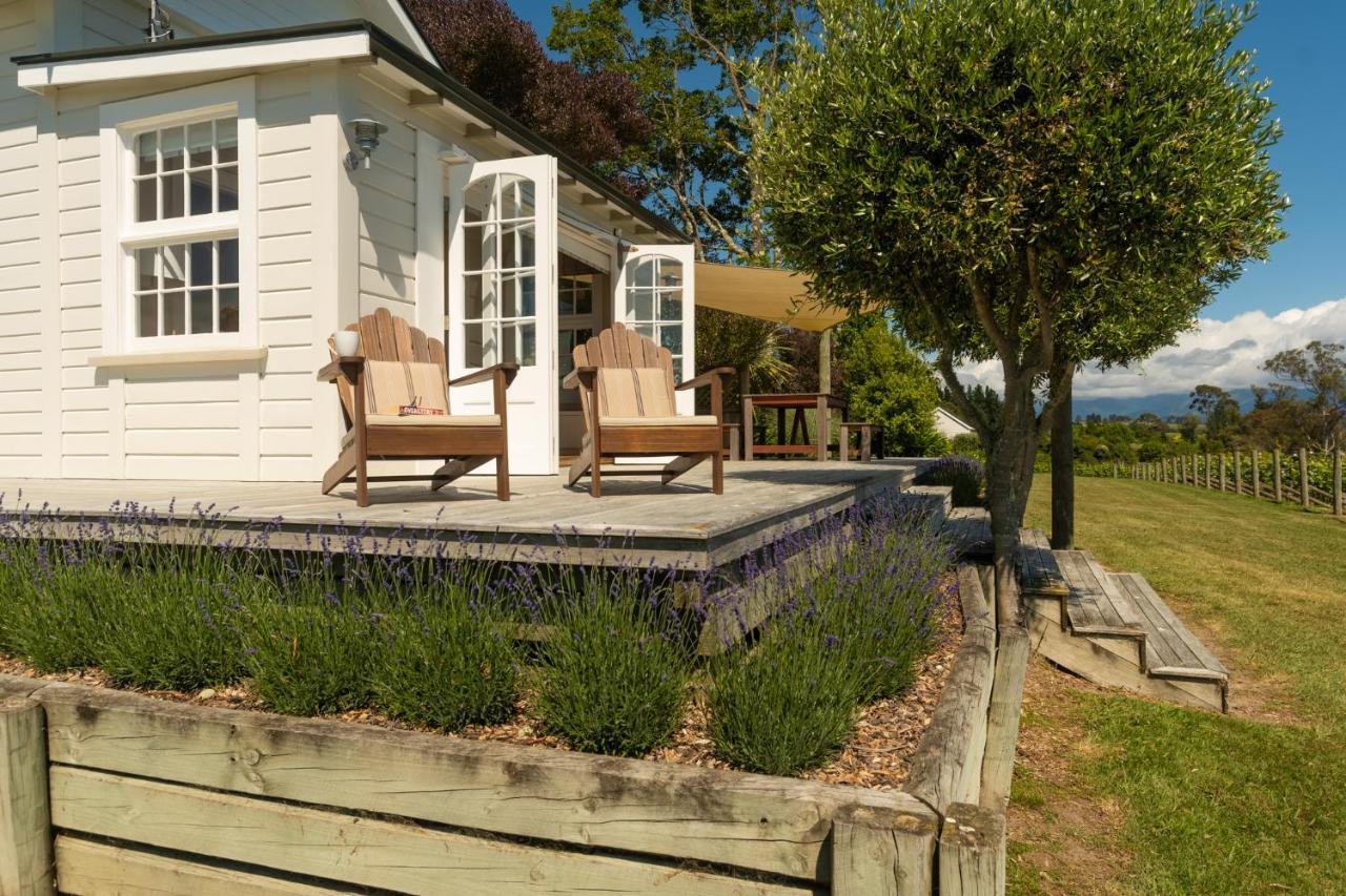 Kina Beach Cottages Tasman 外观 照片