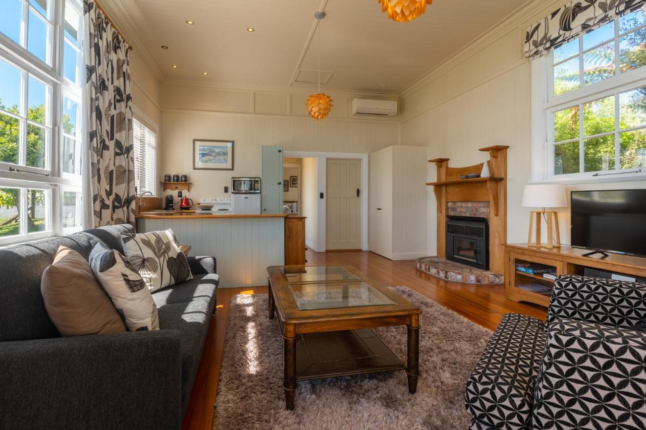 Kina Beach Cottages Tasman 外观 照片